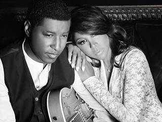What’s Hot: Babyface runs through crowd at Durban concert